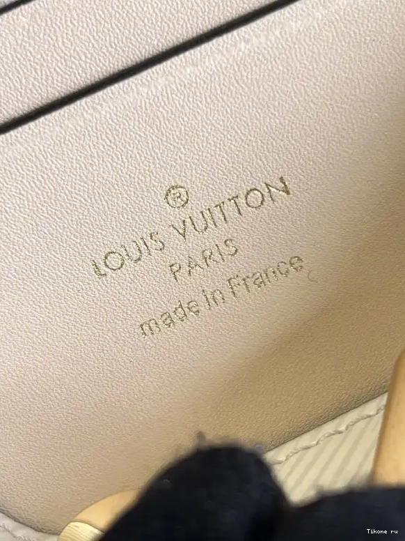 Cheap VUITTON TWIST PM LOUIS 0505